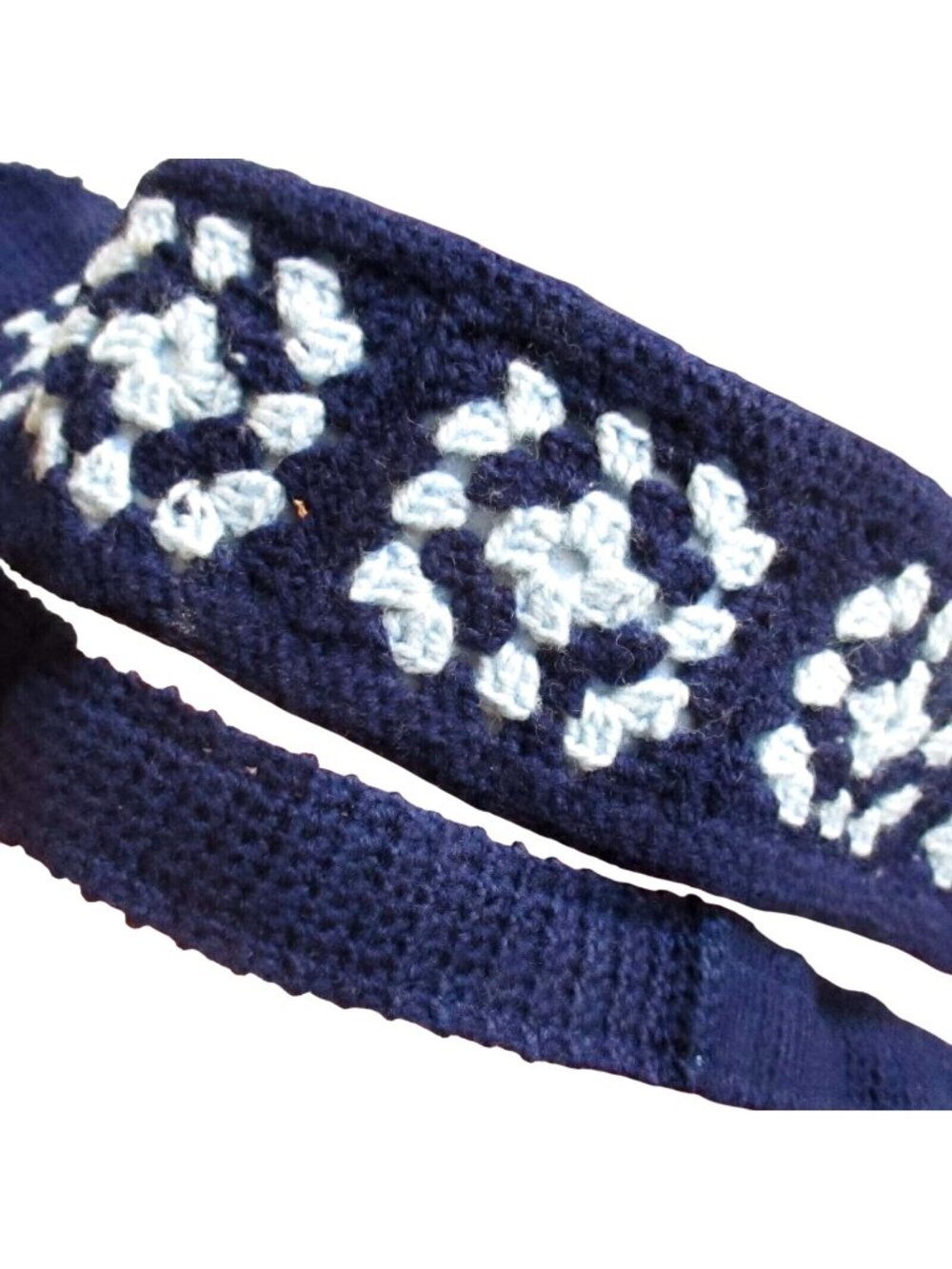 Vintage 1970s Necktie  Groovy Hand Knit Acrylic Yarn Woven Neck tie 56"